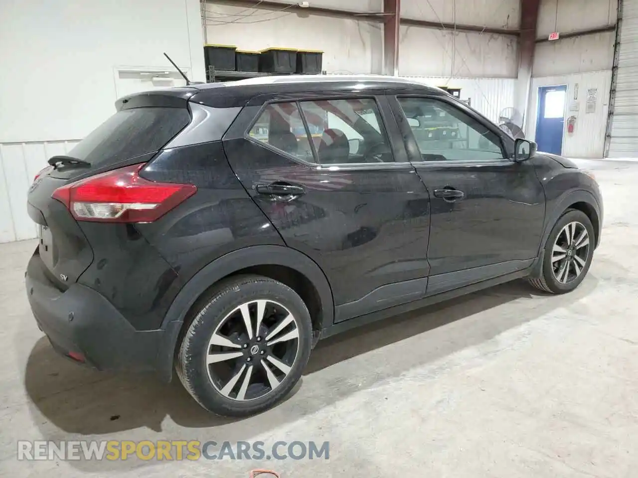 3 Photograph of a damaged car 3N1CP5CV3LL536108 NISSAN KICKS 2020