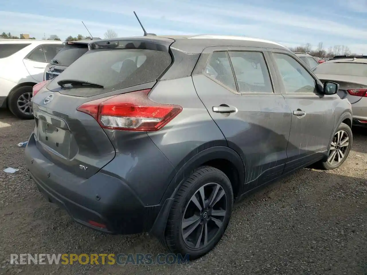 3 Photograph of a damaged car 3N1CP5CV3LL550168 NISSAN KICKS 2020