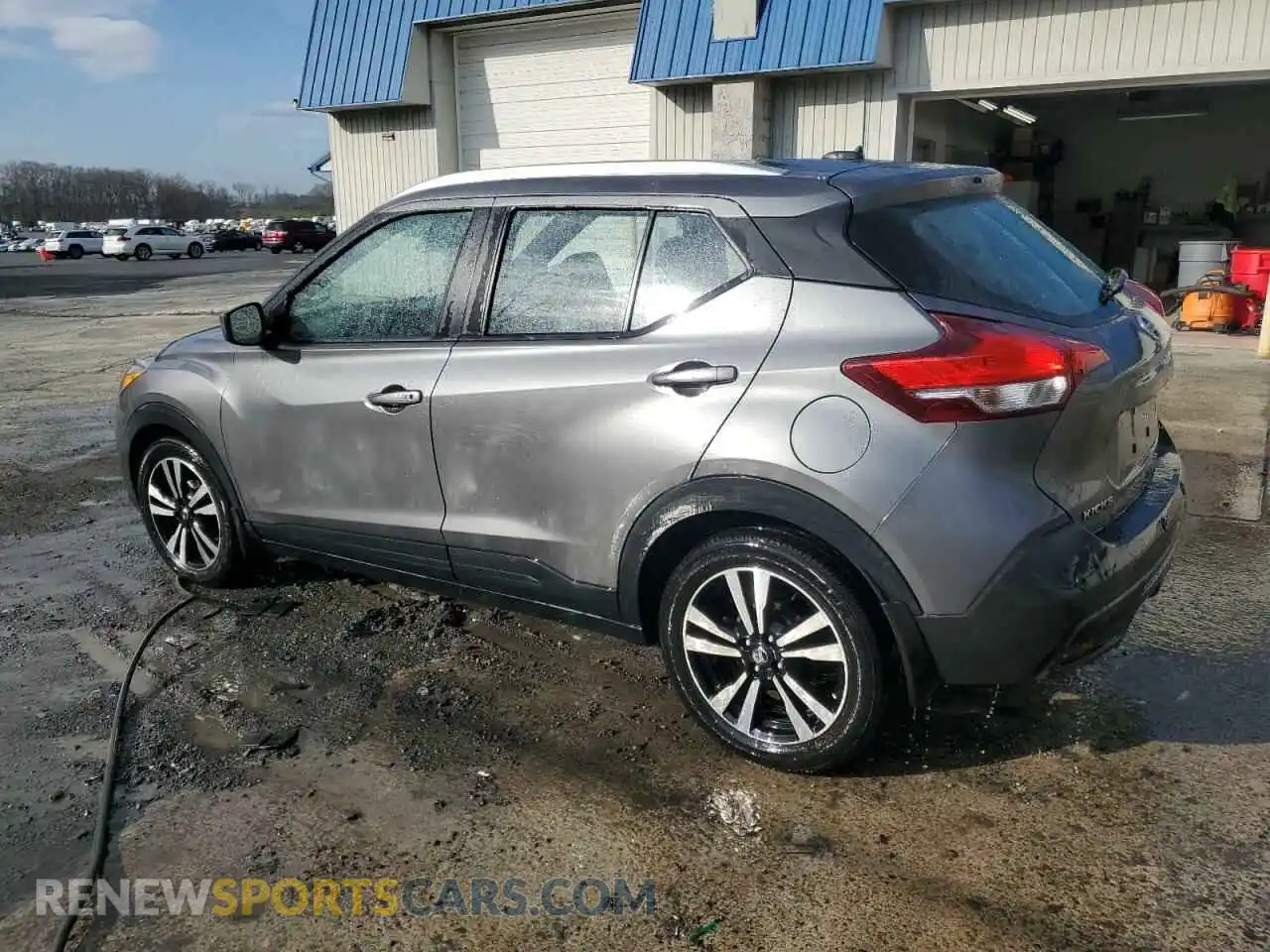 2 Photograph of a damaged car 3N1CP5CV4LL511850 NISSAN KICKS 2020