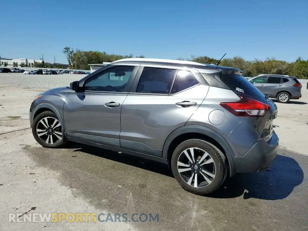 2 Photograph of a damaged car 3N1CP5CV4LL531466 NISSAN KICKS 2020