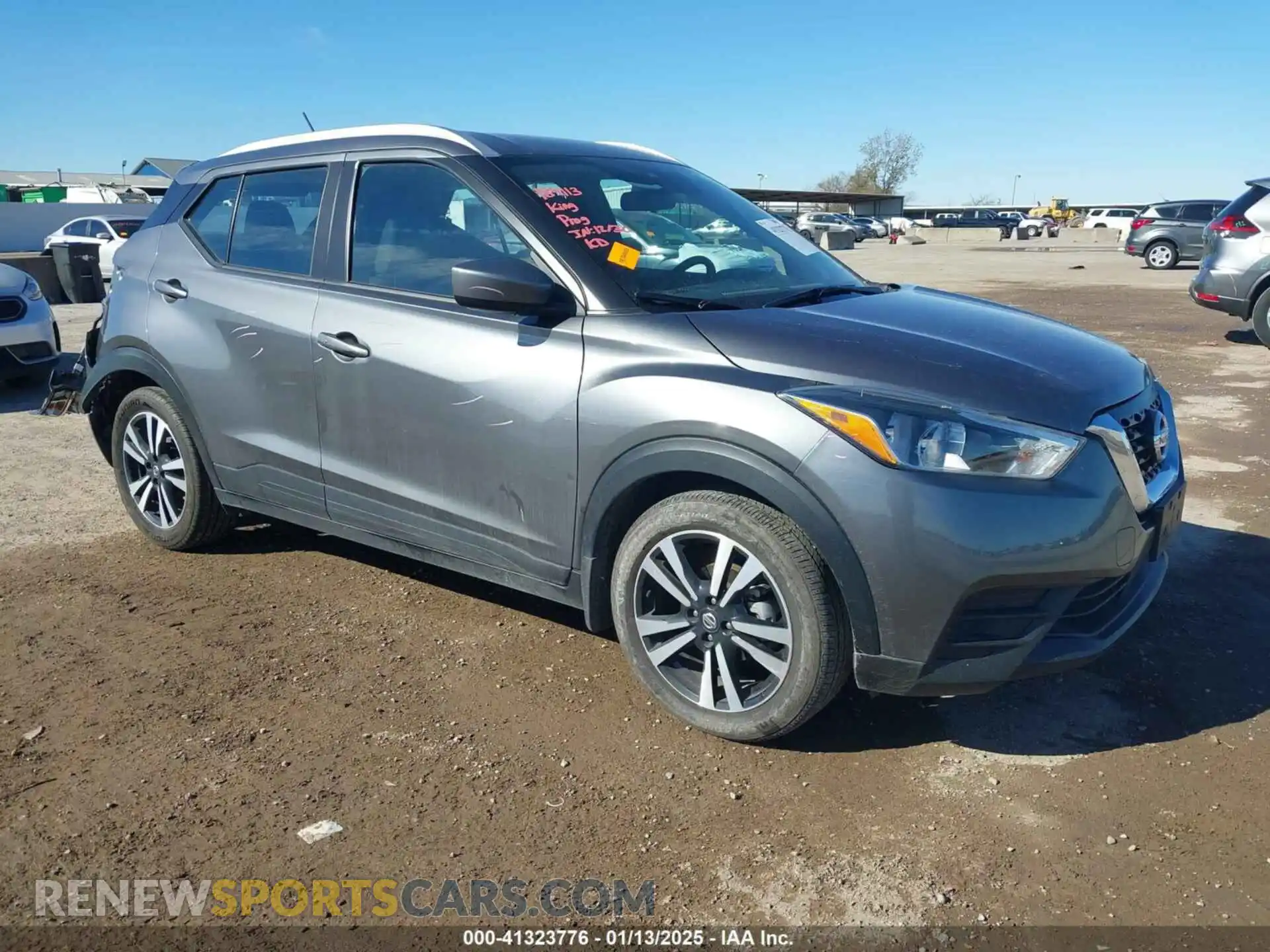 1 Photograph of a damaged car 3N1CP5CV4LL539325 NISSAN KICKS 2020