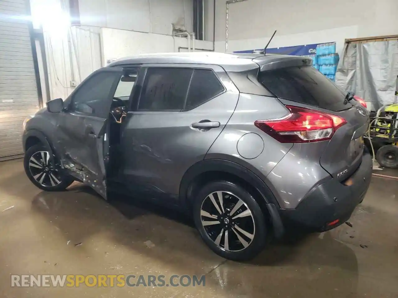 2 Фотография поврежденного автомобиля 3N1CP5CV4LL550938 NISSAN KICKS 2020