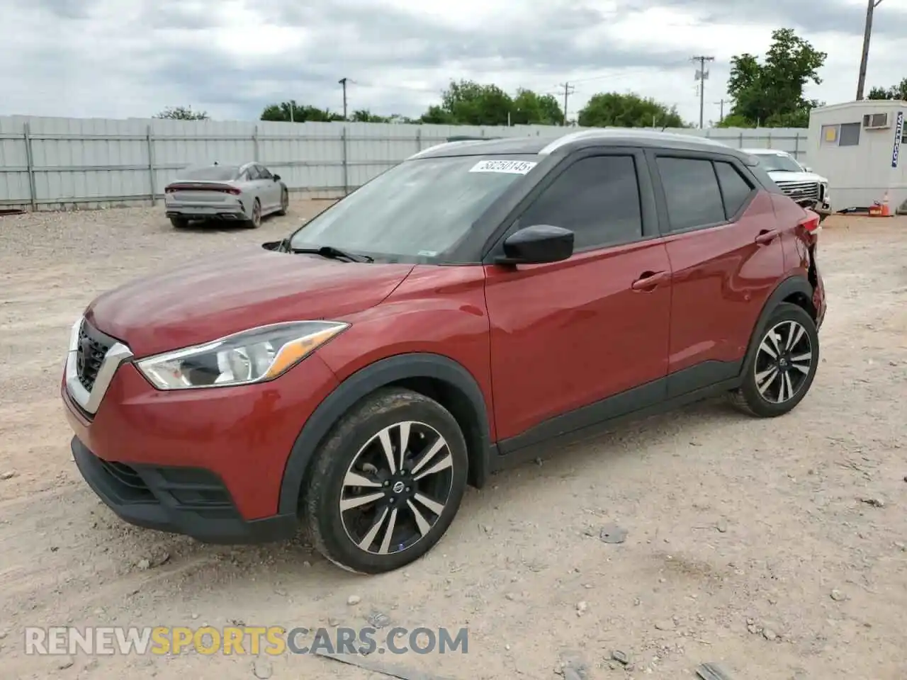 1 Photograph of a damaged car 3N1CP5CV4LL562216 NISSAN KICKS 2020