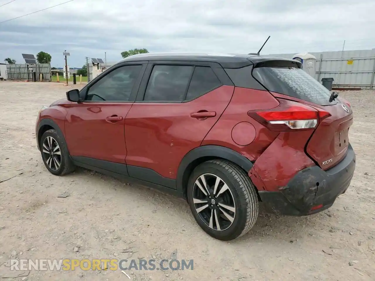2 Photograph of a damaged car 3N1CP5CV4LL562216 NISSAN KICKS 2020