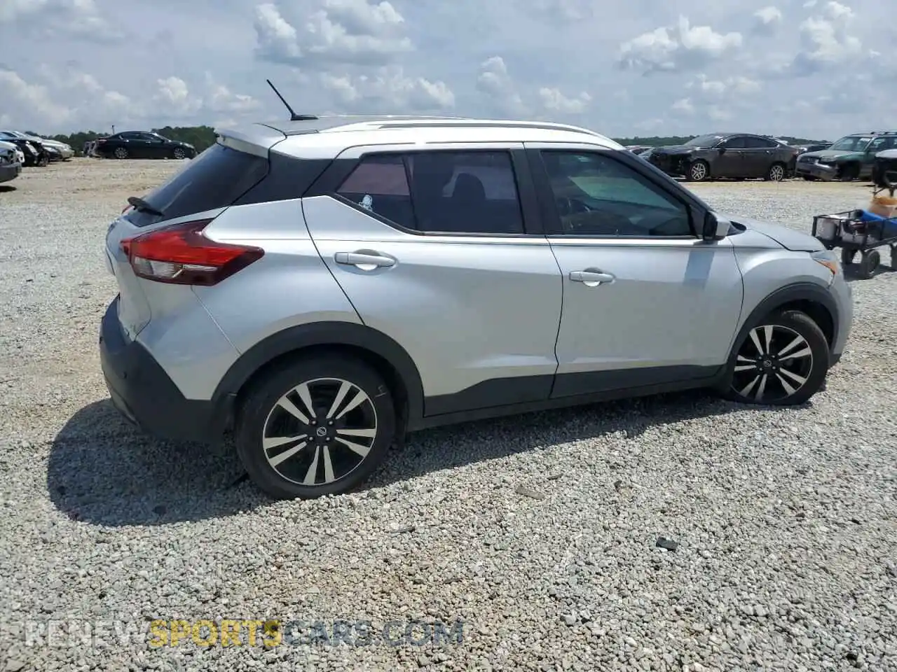 3 Фотография поврежденного автомобиля 3N1CP5CV4LL571207 NISSAN KICKS 2020