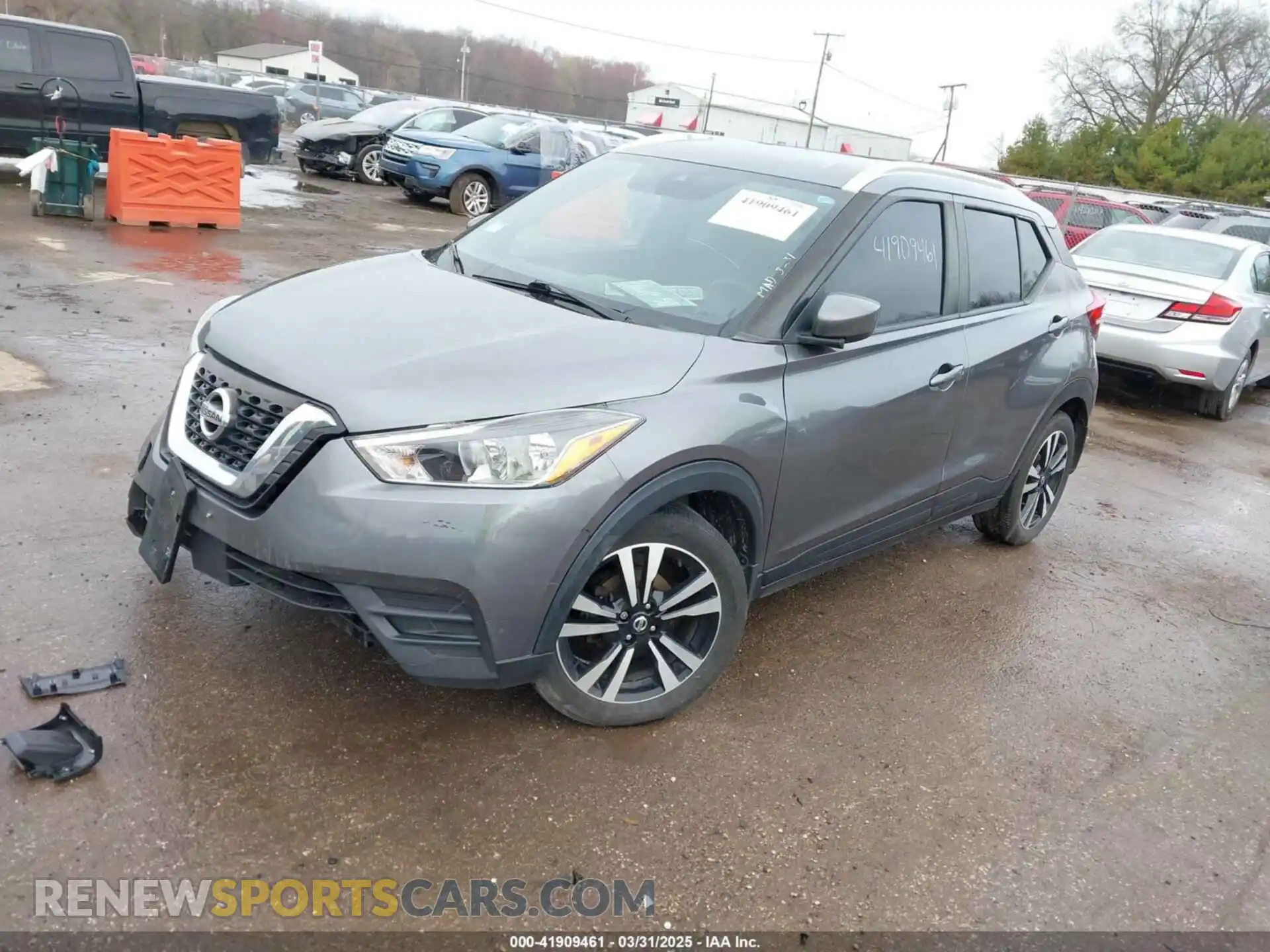 2 Photograph of a damaged car 3N1CP5CV5LL502333 NISSAN KICKS 2020