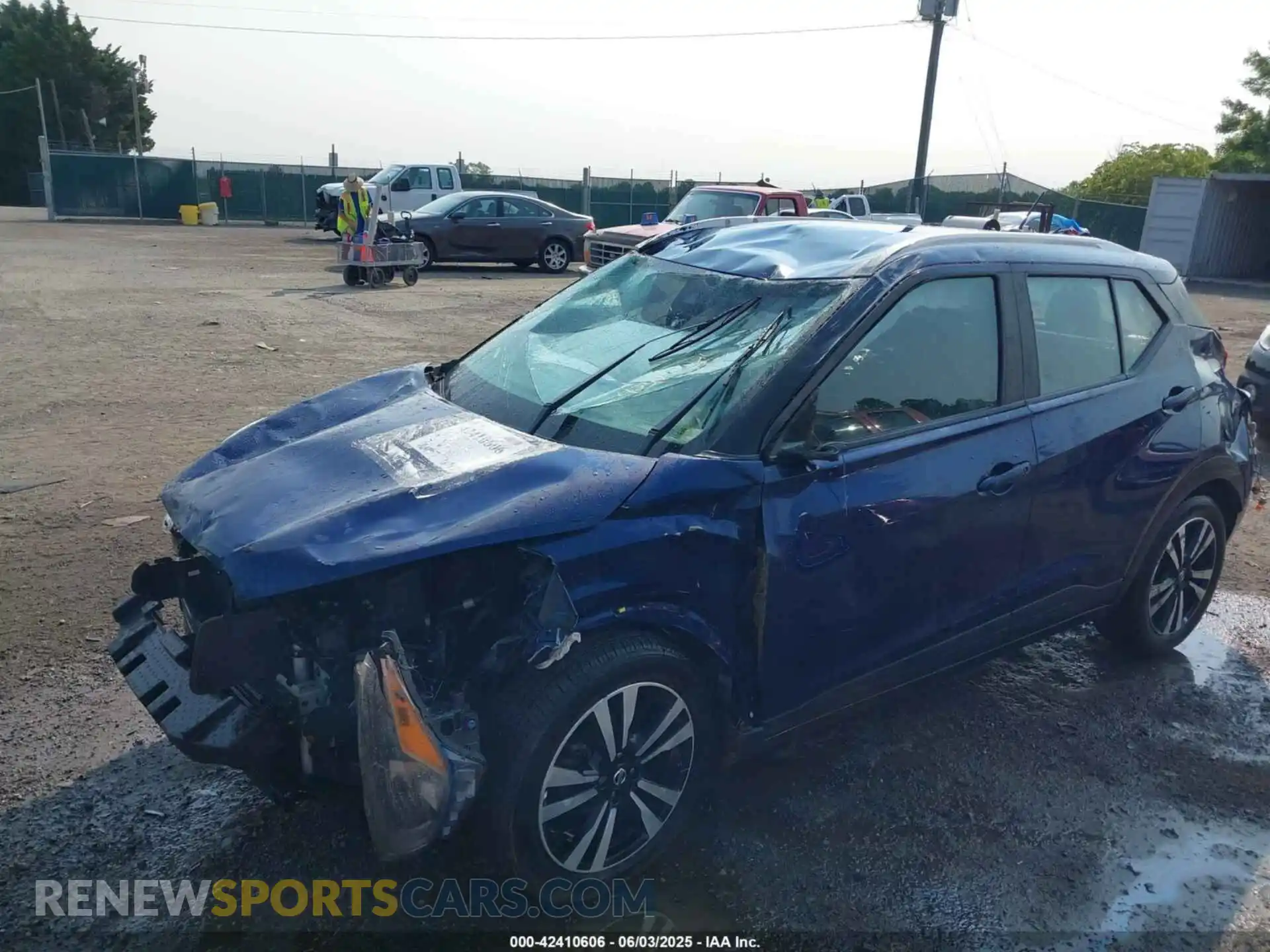 2 Photograph of a damaged car 3N1CP5CV5LL519519 NISSAN KICKS 2020