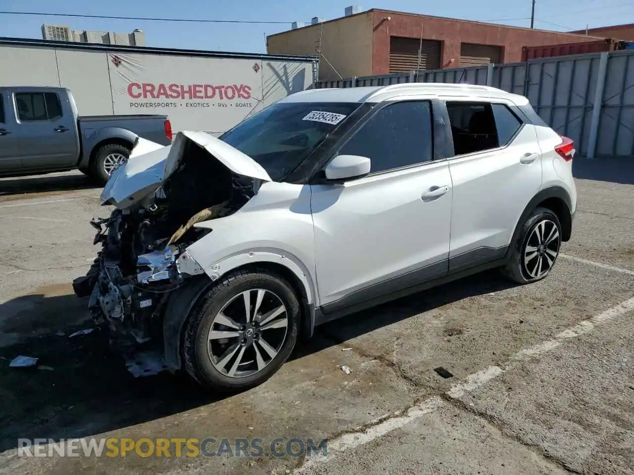 1 Photograph of a damaged car 3N1CP5CV5LL545425 NISSAN KICKS 2020