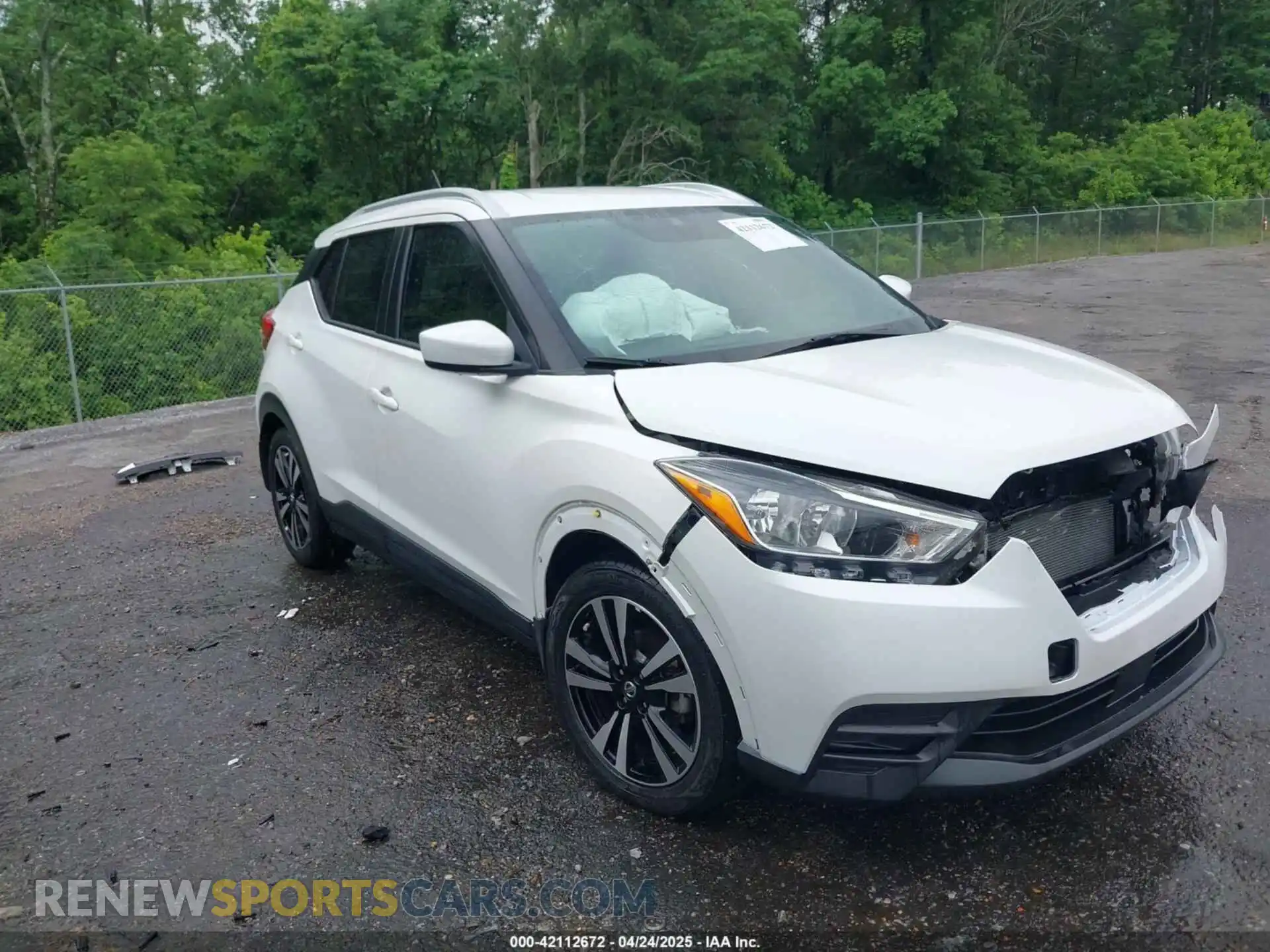 1 Photograph of a damaged car 3N1CP5CV6LL479855 NISSAN KICKS 2020