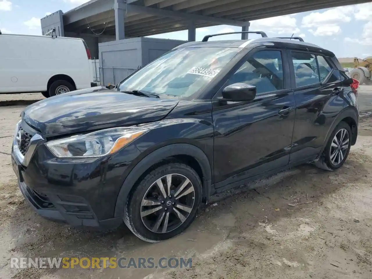 1 Photograph of a damaged car 3N1CP5CV6LL506052 NISSAN KICKS 2020