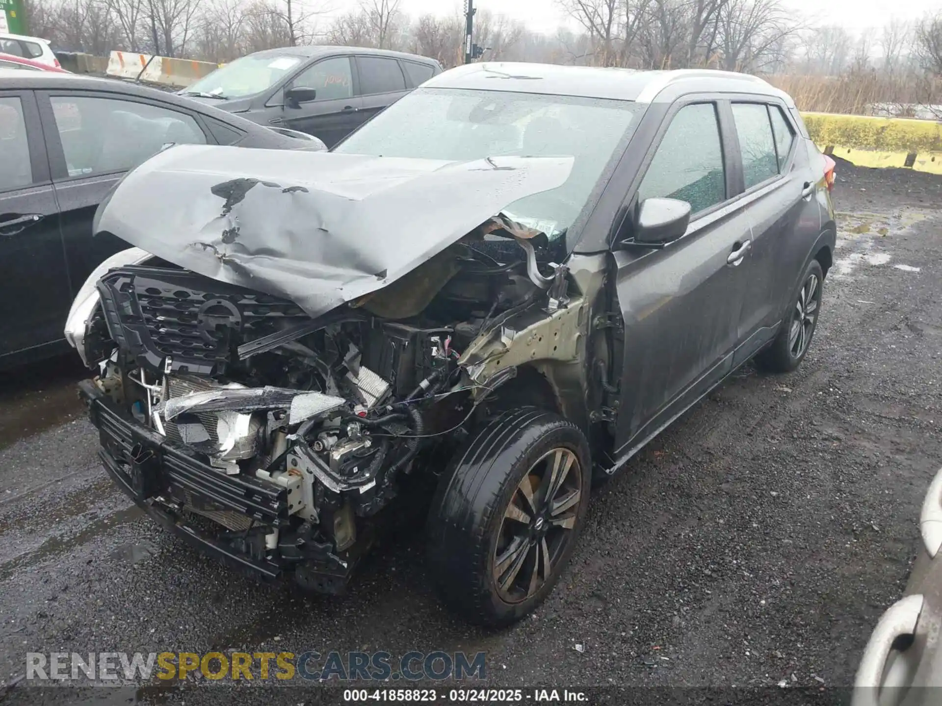 2 Photograph of a damaged car 3N1CP5CV6LL525992 NISSAN KICKS 2020