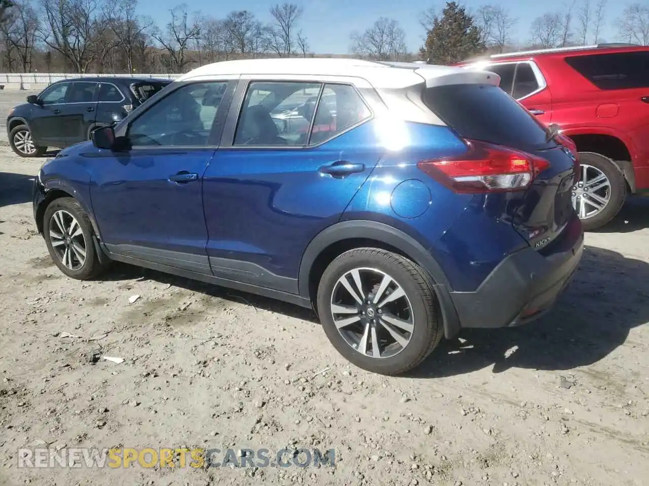 2 Photograph of a damaged car 3N1CP5CV6LL532814 NISSAN KICKS 2020