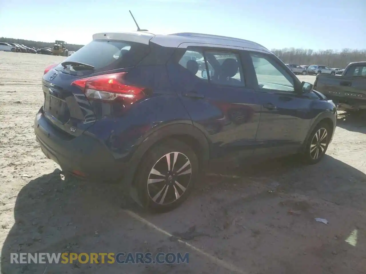 3 Photograph of a damaged car 3N1CP5CV6LL532814 NISSAN KICKS 2020