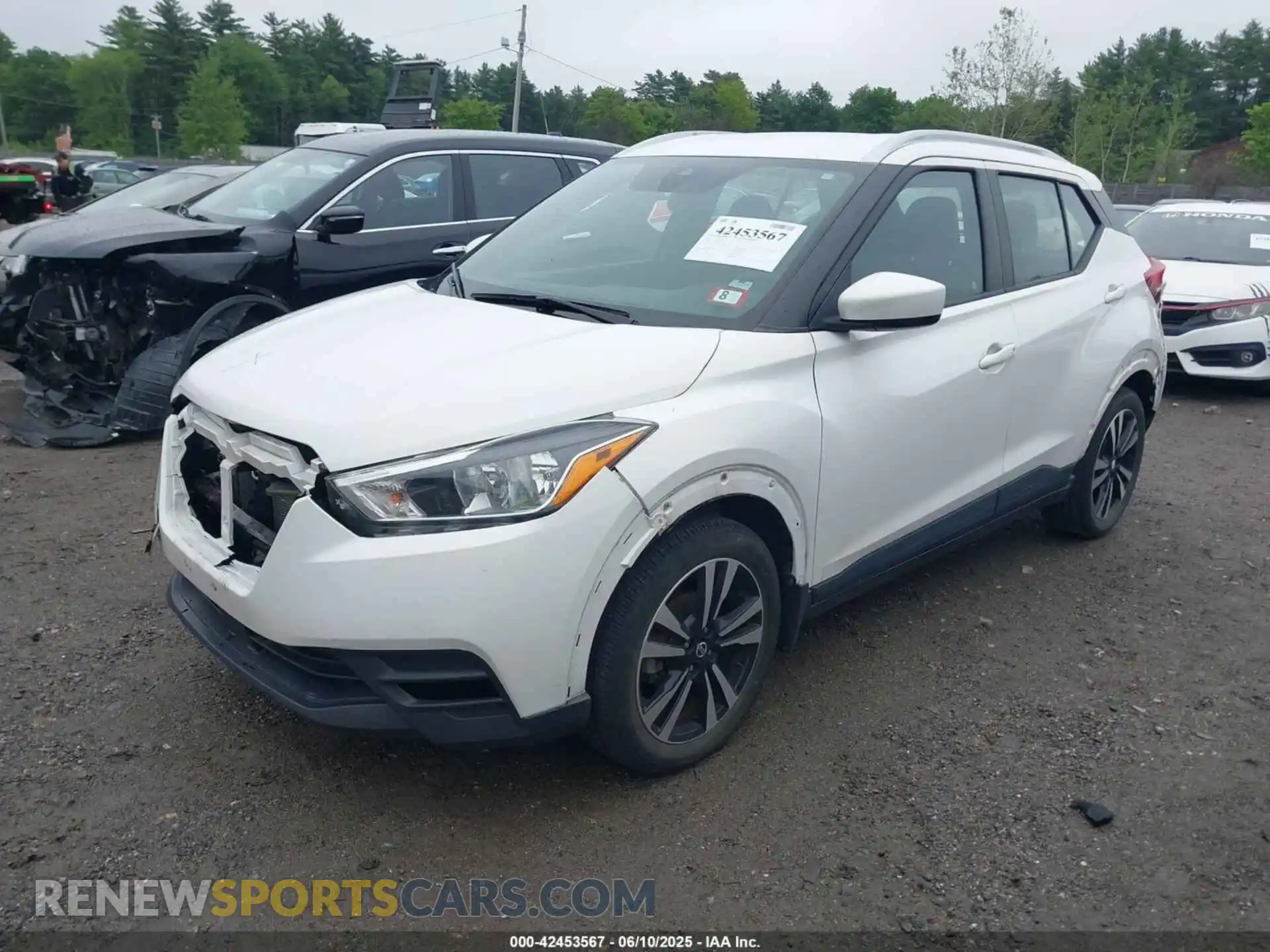 2 Photograph of a damaged car 3N1CP5CV6LL563433 NISSAN KICKS 2020