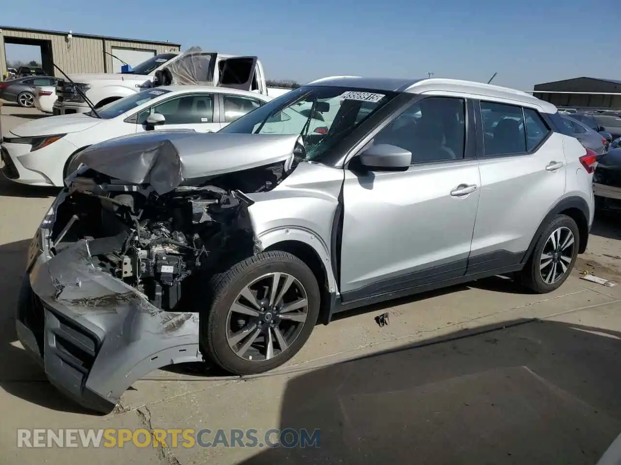 1 Photograph of a damaged car 3N1CP5CV7LL534748 NISSAN KICKS 2020