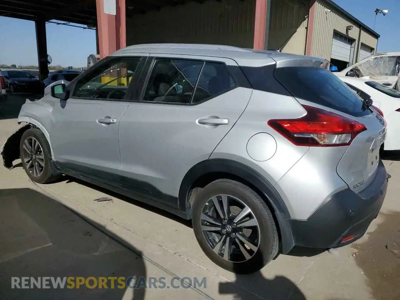 2 Photograph of a damaged car 3N1CP5CV7LL534748 NISSAN KICKS 2020