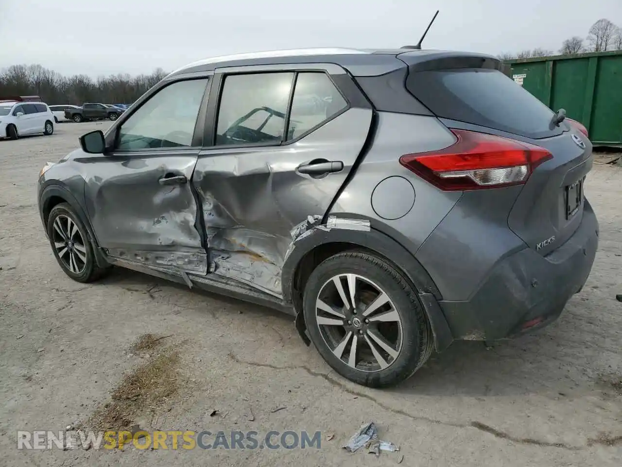 2 Photograph of a damaged car 3N1CP5CV7LL536323 NISSAN KICKS 2020