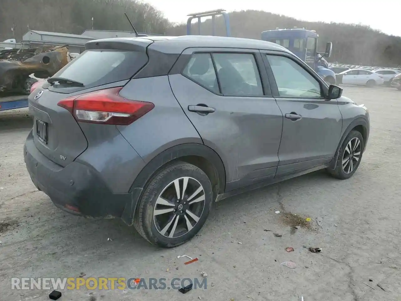 3 Photograph of a damaged car 3N1CP5CV7LL536323 NISSAN KICKS 2020