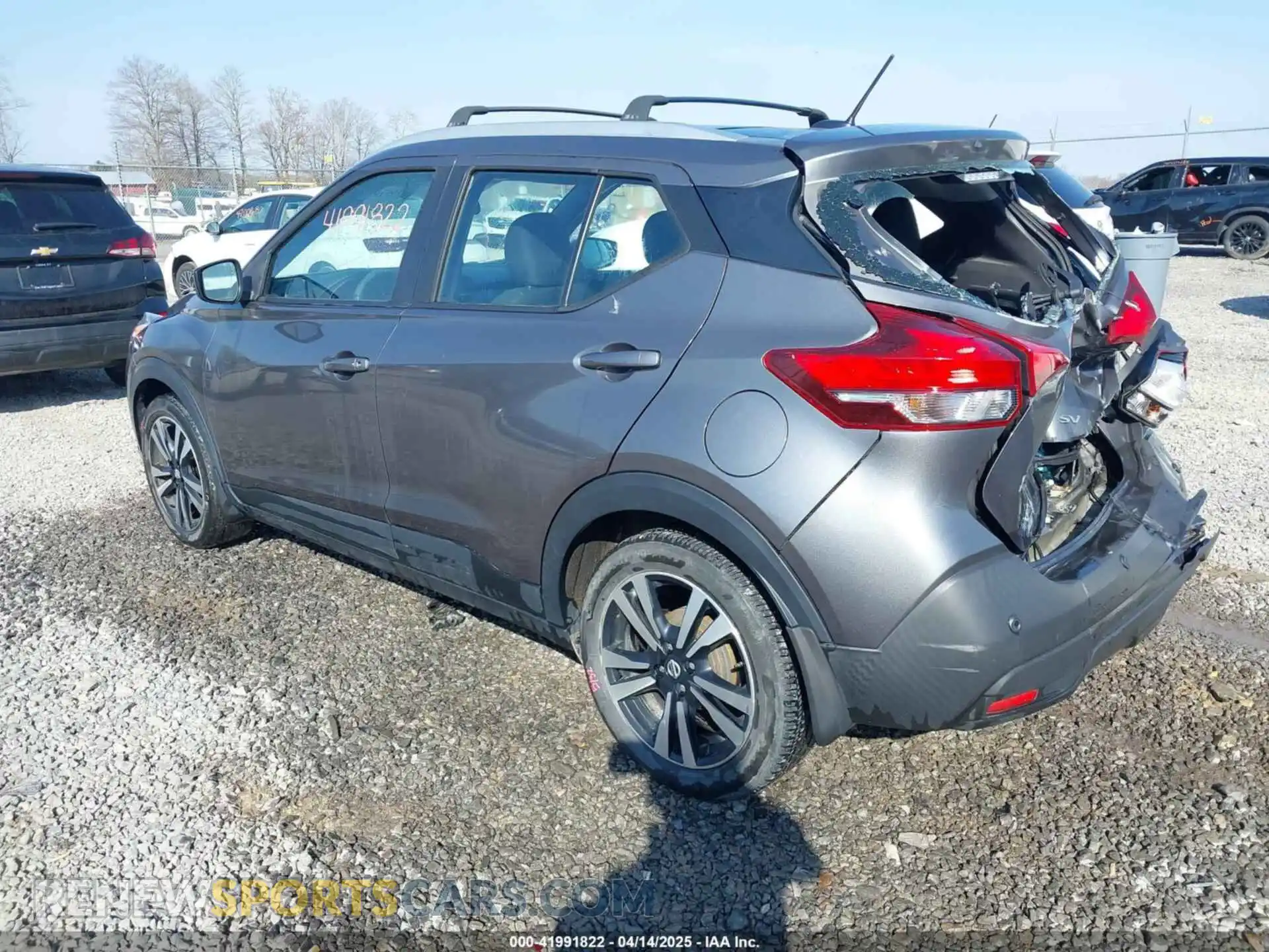 3 Photograph of a damaged car 3N1CP5CV7LL546690 NISSAN KICKS 2020