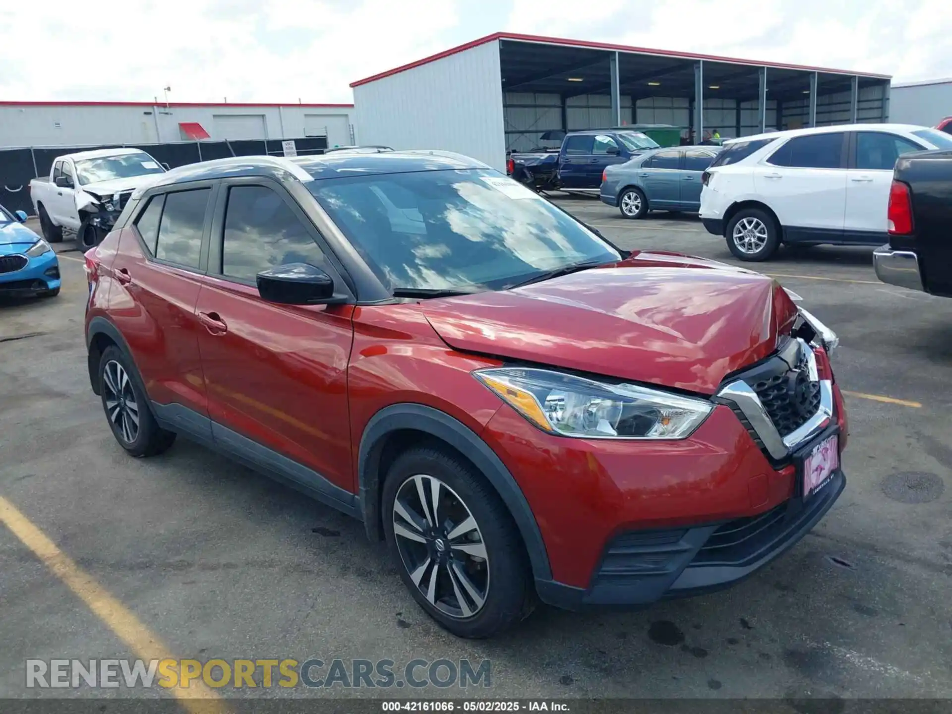 1 Photograph of a damaged car 3N1CP5CV7LL574165 NISSAN KICKS 2020