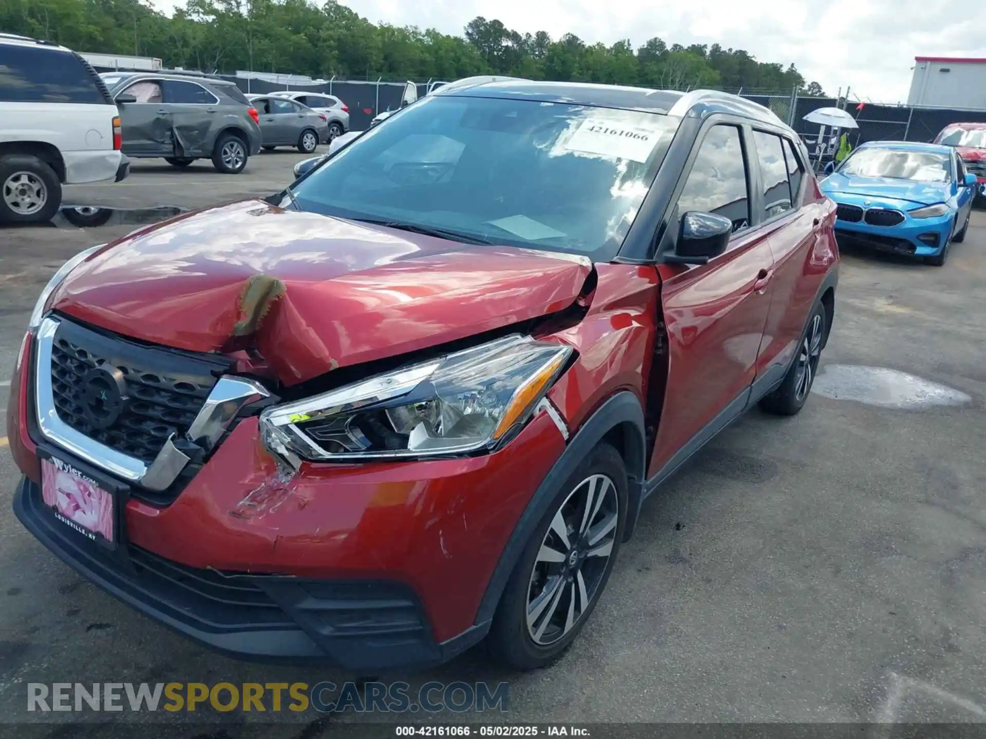 2 Photograph of a damaged car 3N1CP5CV7LL574165 NISSAN KICKS 2020