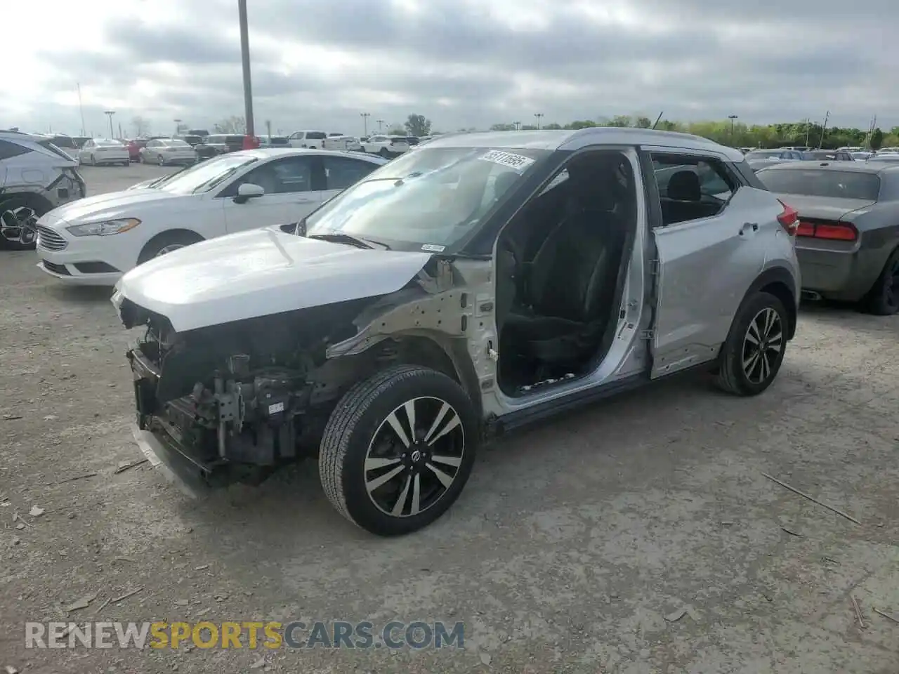 1 Photograph of a damaged car 3N1CP5CV9LL528689 NISSAN KICKS 2020