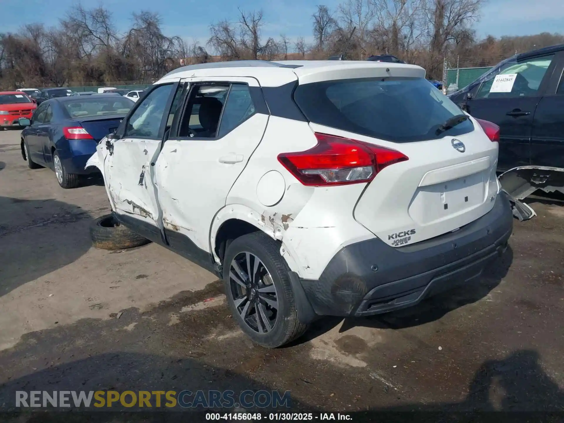 3 Photograph of a damaged car 3N1CP5CVXLL545212 NISSAN KICKS 2020