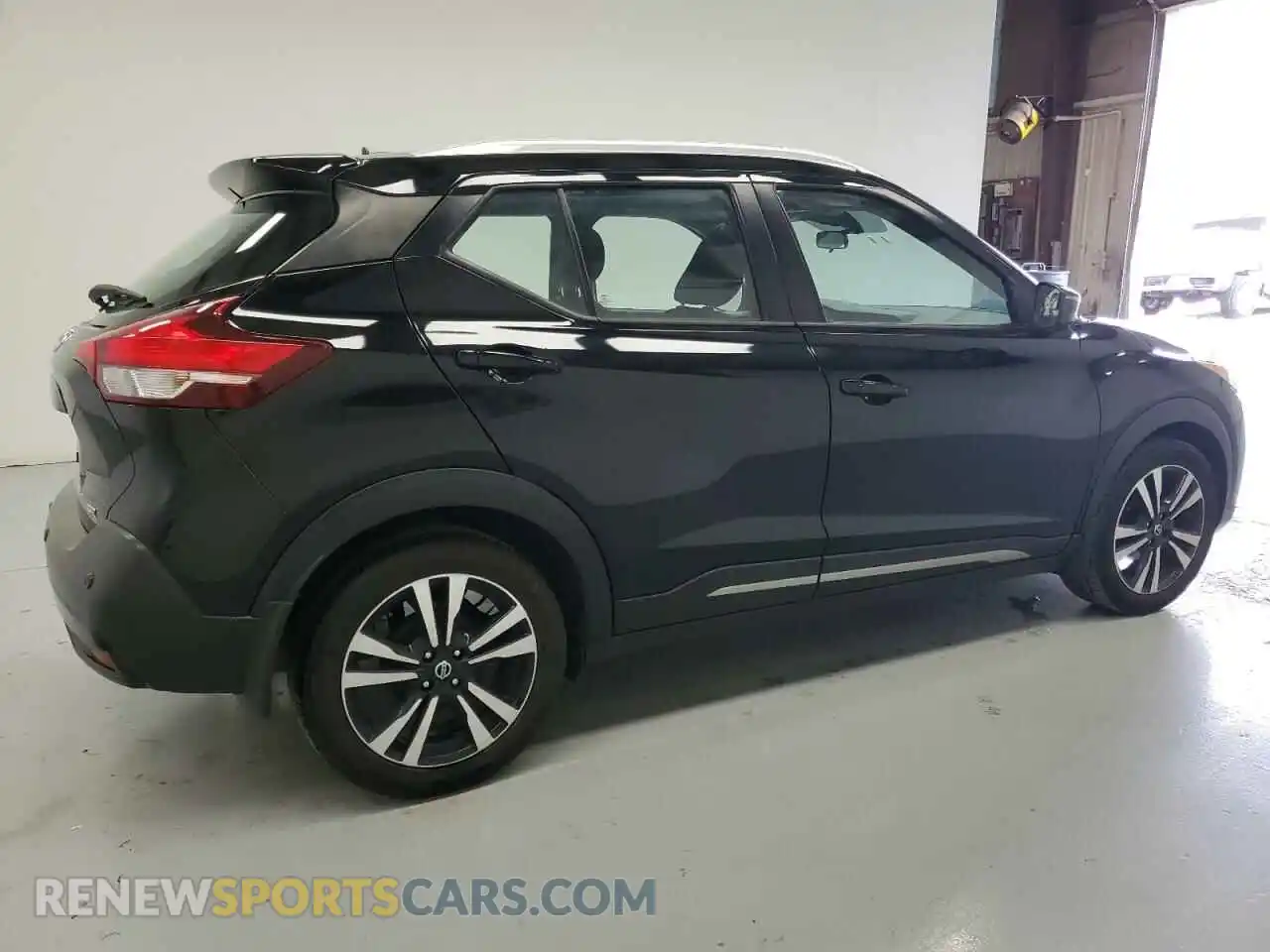 3 Photograph of a damaged car 3N1CP5DV0LL537182 NISSAN KICKS 2020