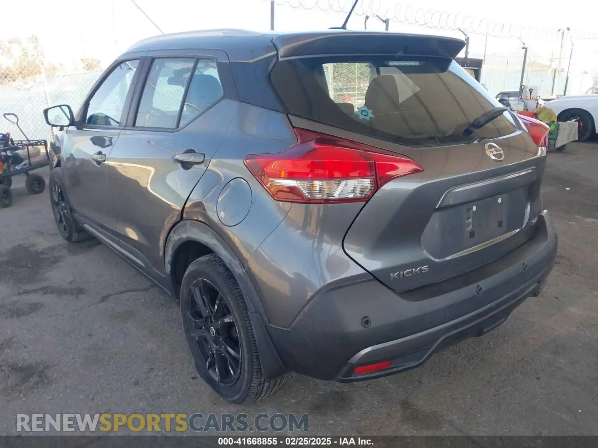 3 Photograph of a damaged car 3N1CP5DV0LL558131 NISSAN KICKS 2020