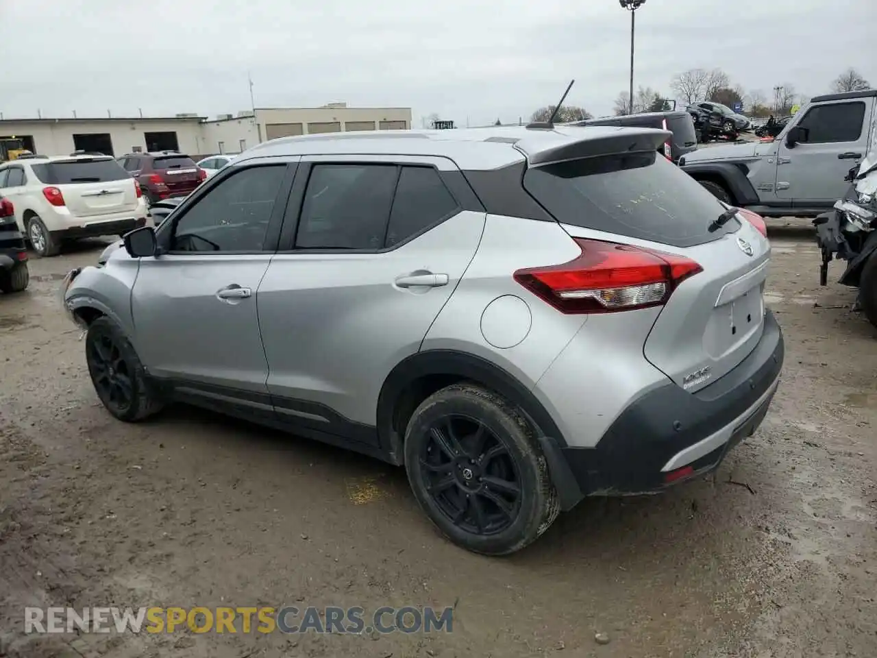2 Photograph of a damaged car 3N1CP5DV0LL576404 NISSAN KICKS 2020