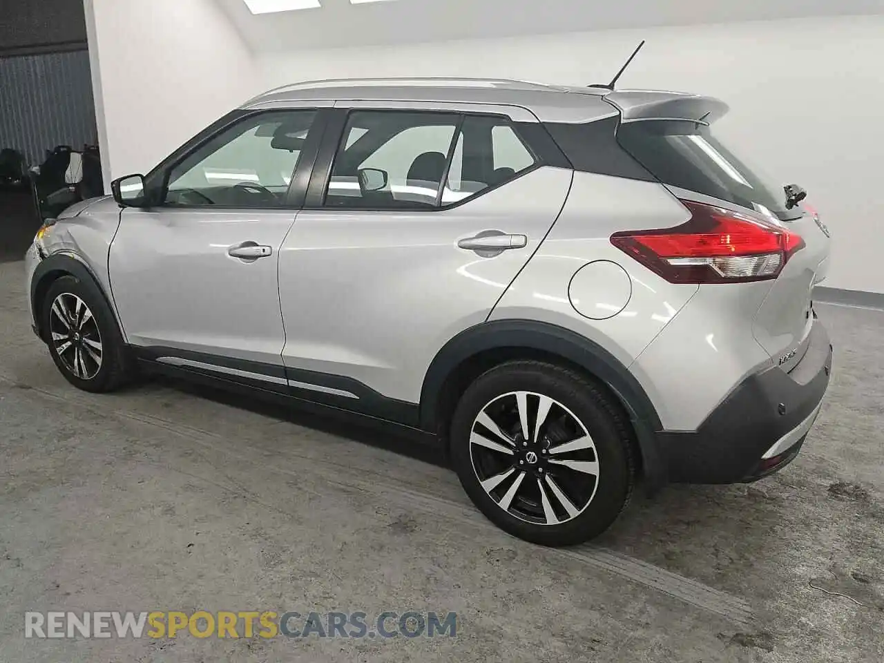 2 Photograph of a damaged car 3N1CP5DV1LL538860 NISSAN KICKS 2020