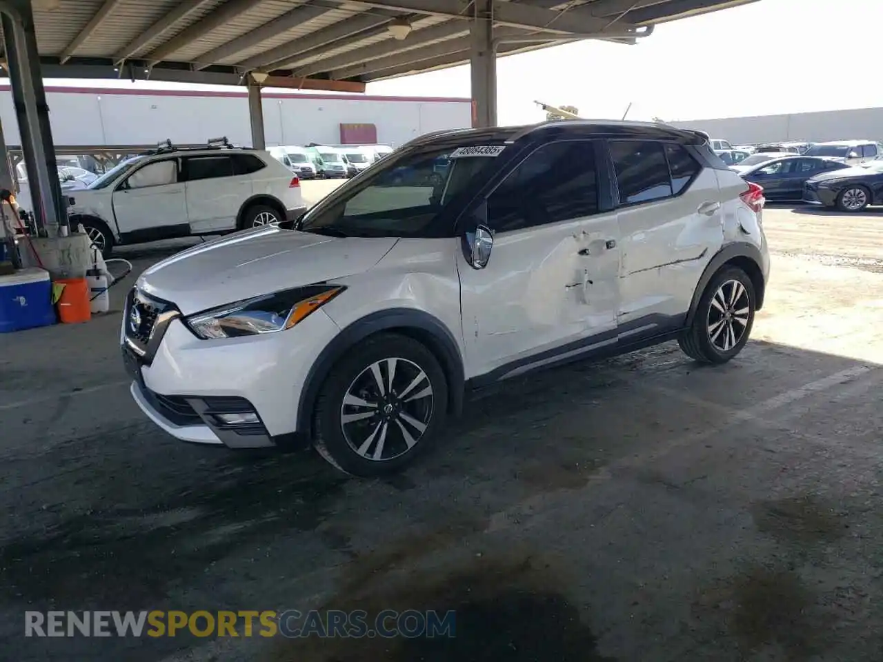 1 Photograph of a damaged car 3N1CP5DV5LL565012 NISSAN KICKS 2020