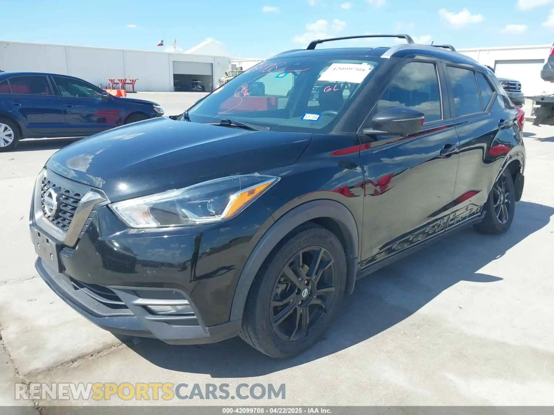 2 Photograph of a damaged car 3N1CP5DV9LL539481 NISSAN KICKS 2020