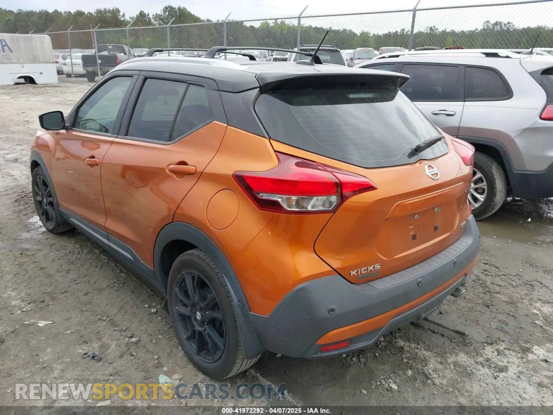 3 Фотография поврежденного автомобиля 3N1CP5DV9LL547645 NISSAN KICKS 2020