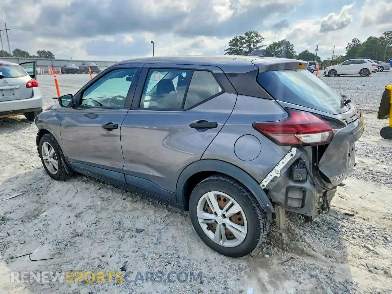 2 fotografías del automóvil dañado 3N1CP5BV0ML513095 NISSAN KICKS 2021