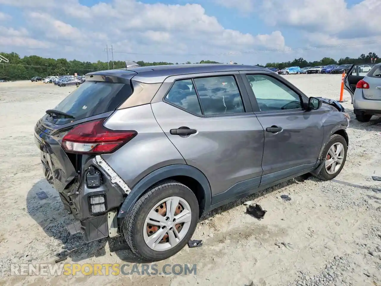 3 fotografías del automóvil dañado 3N1CP5BV0ML513095 NISSAN KICKS 2021