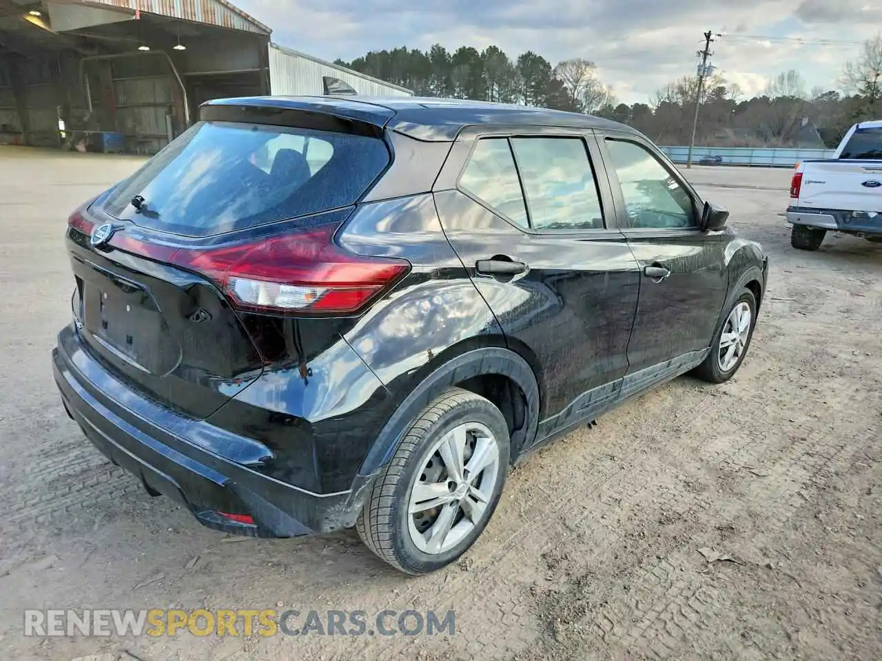 3 Photograph of a damaged car 3N1CP5BV0ML532651 NISSAN KICKS 2021