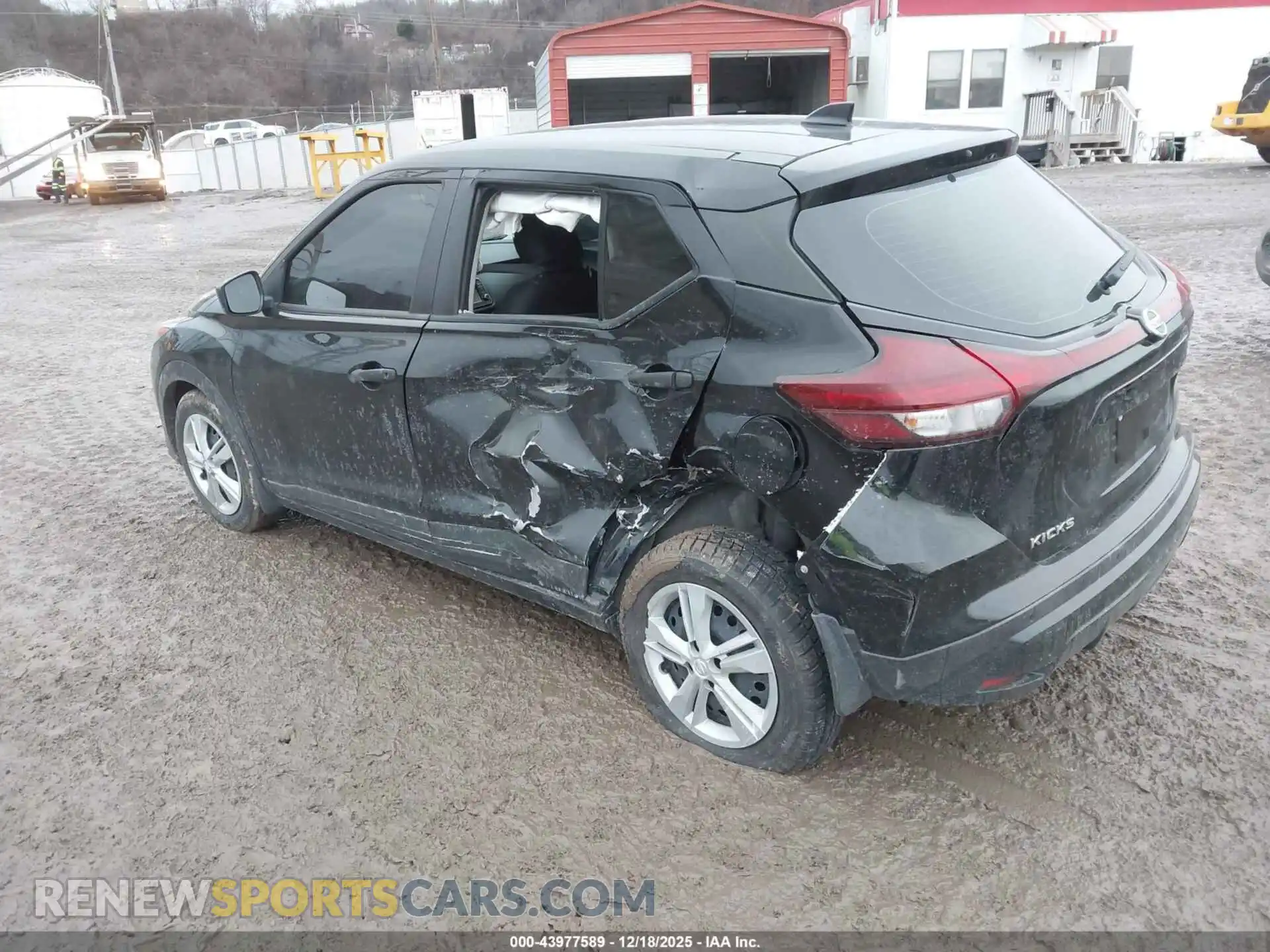 3 Photograph of a damaged car 3N1CP5BV0ML547067 NISSAN KICKS 2021