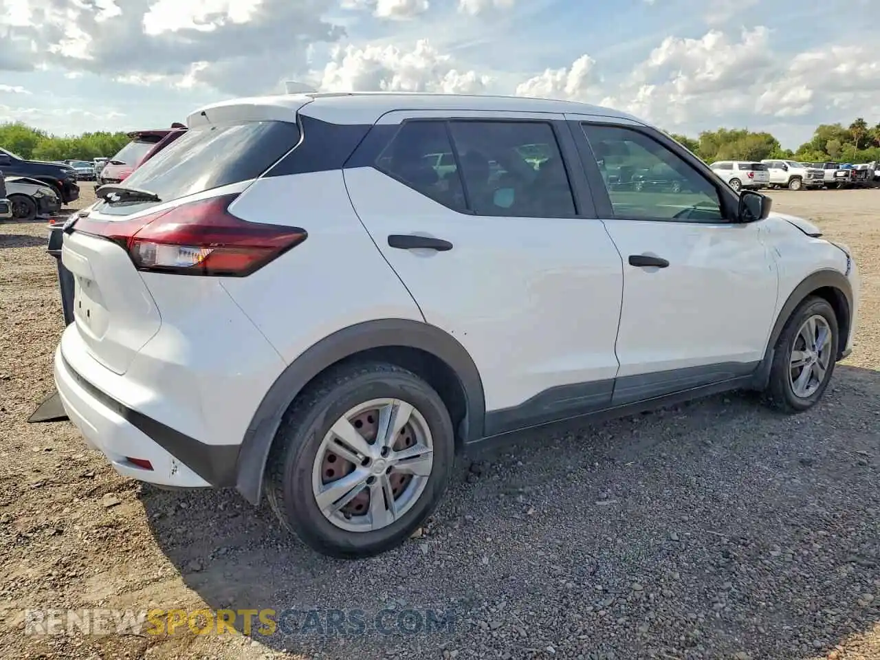 3 fotografías del automóvil dañado 3N1CP5BV0ML555282 NISSAN KICKS 2021