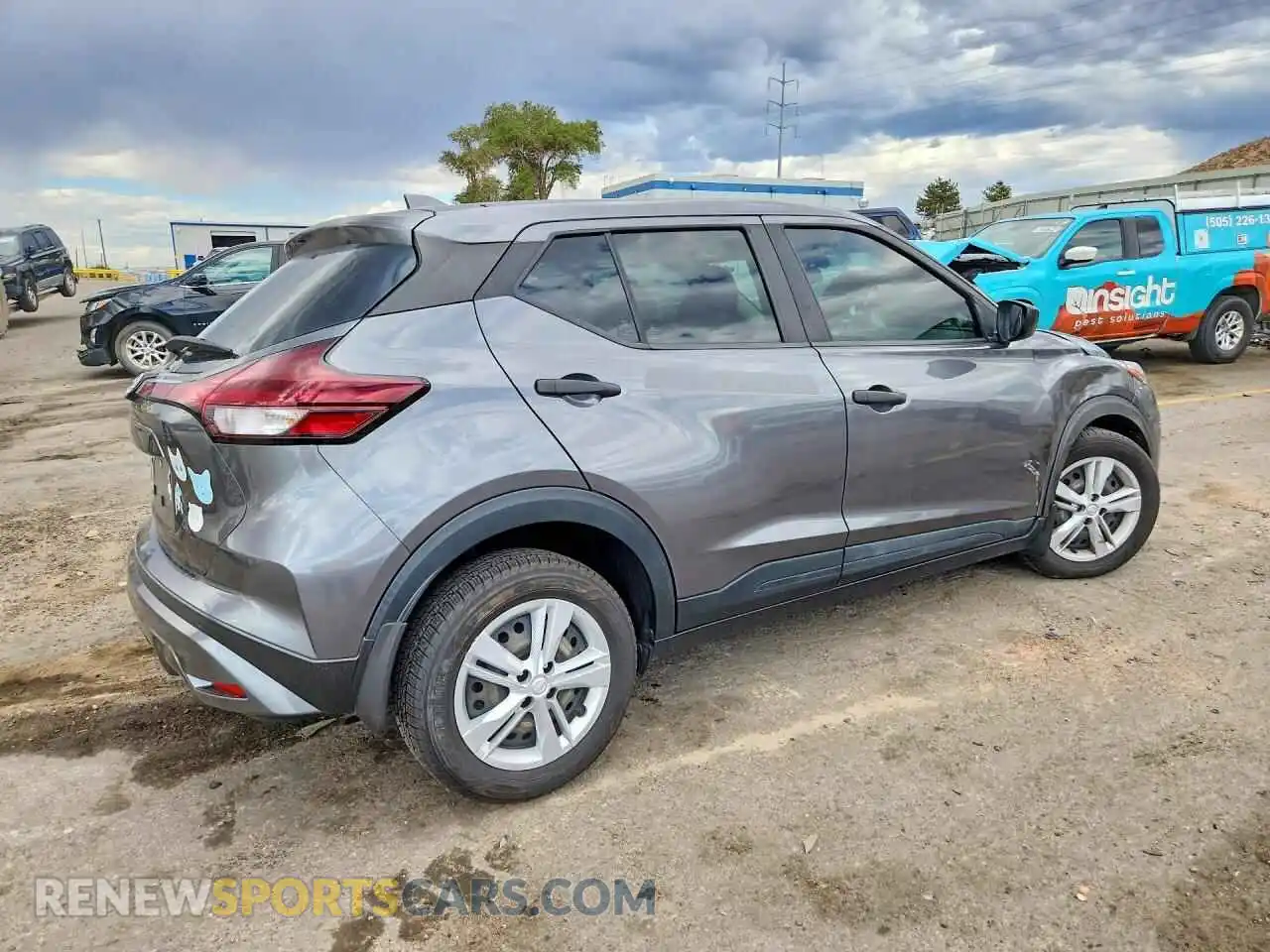 3 Photograph of a damaged car 3N1CP5BV0ML565844 NISSAN KICKS 2021