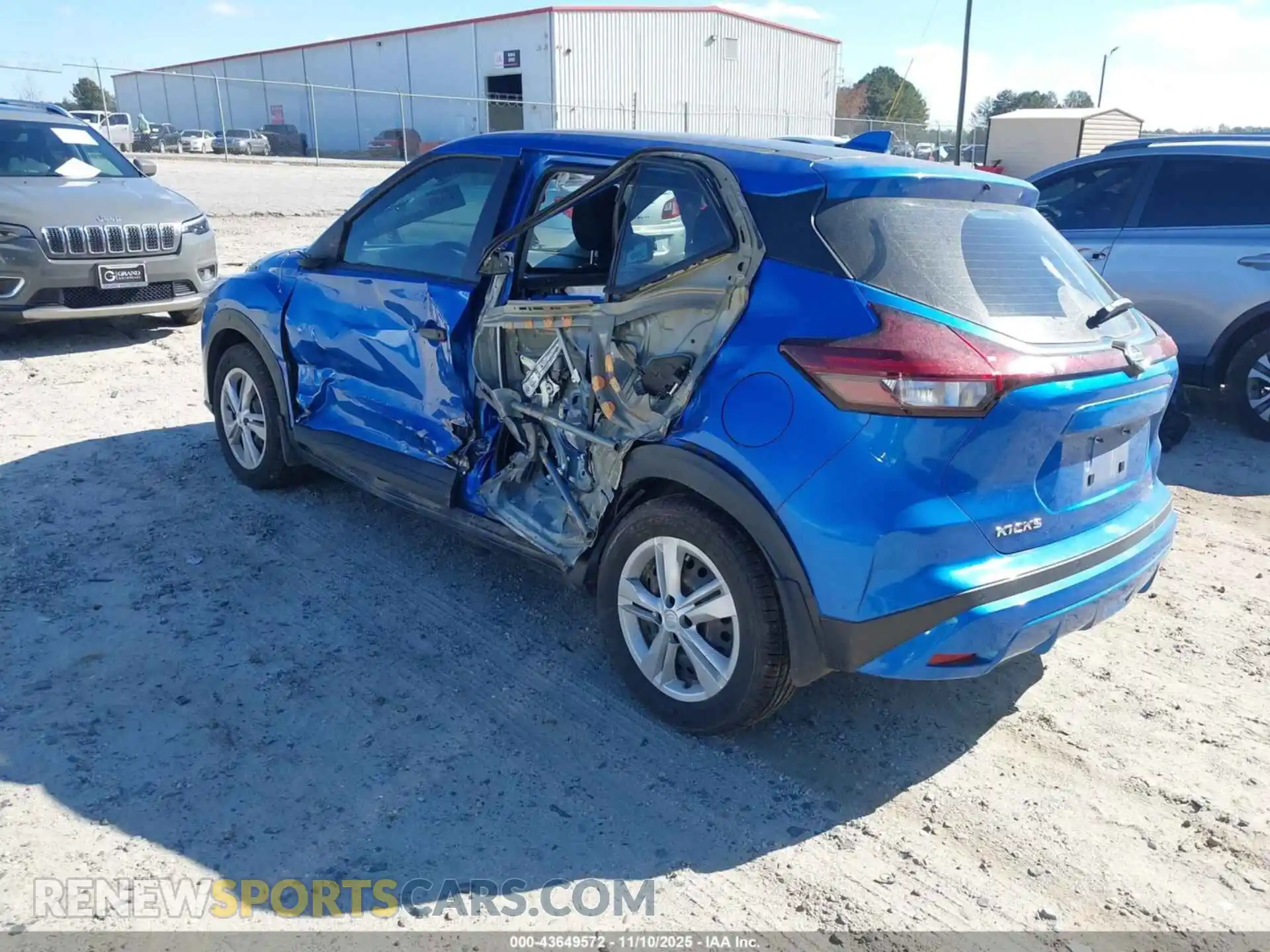 3 Photograph of a damaged car 3N1CP5BV1ML540922 NISSAN KICKS 2021