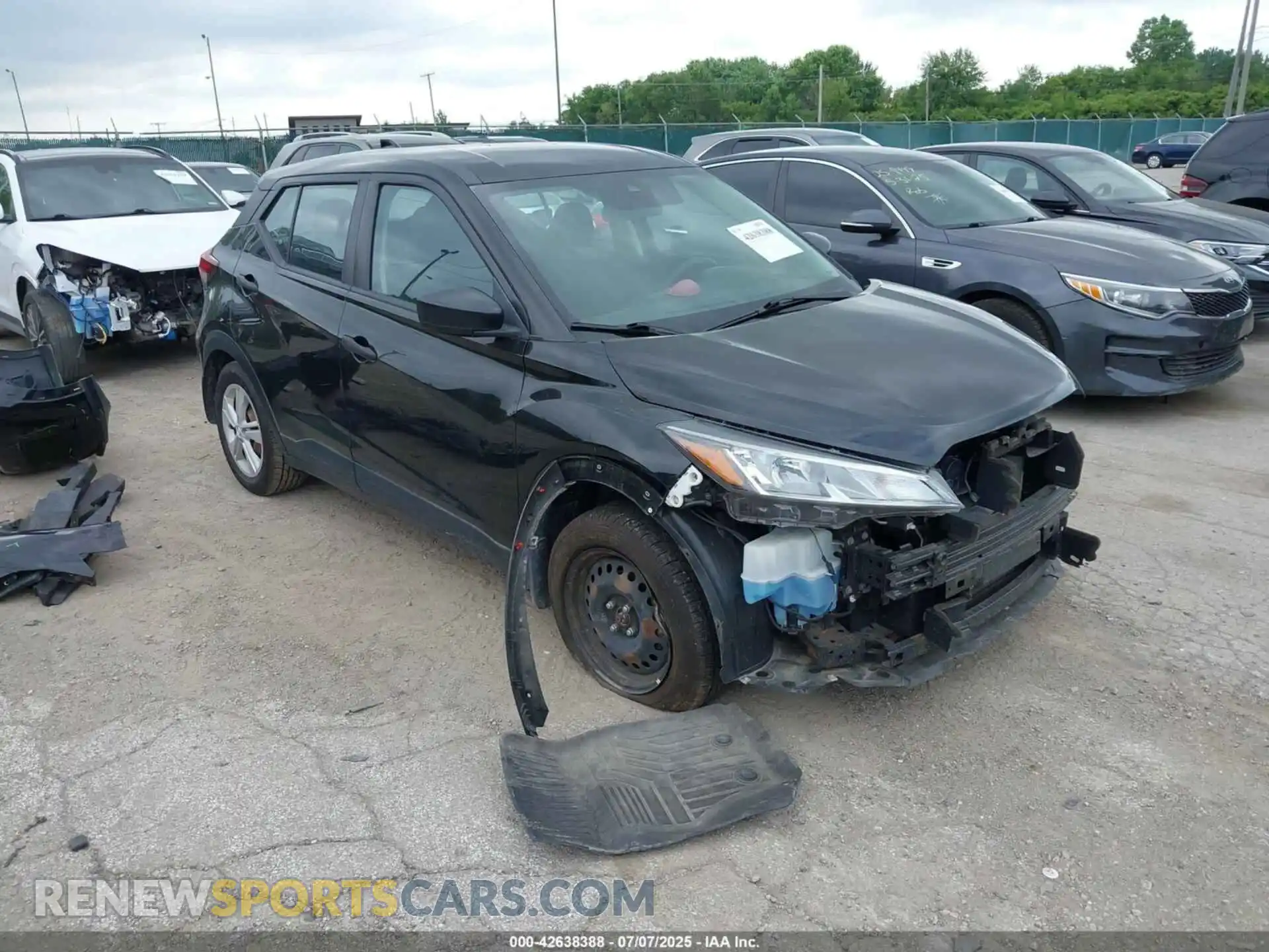 1 Photograph of a damaged car 3N1CP5BV3ML472333 NISSAN KICKS 2021