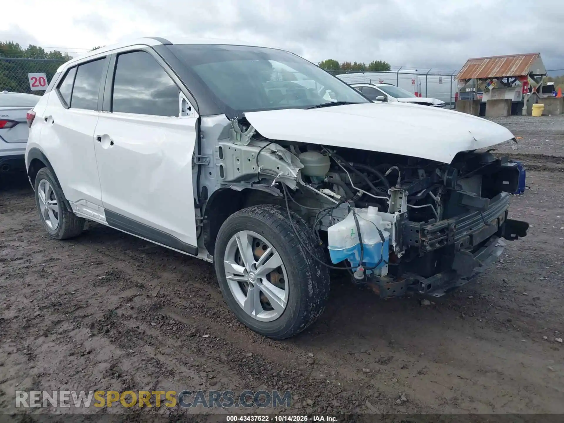 1 Photograph of a damaged car 3N1CP5BV3ML478343 NISSAN KICKS 2021