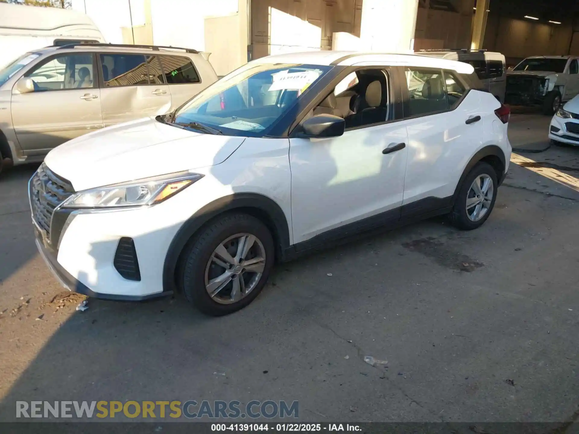 2 Photograph of a damaged car 3N1CP5BV3ML501829 NISSAN KICKS 2021