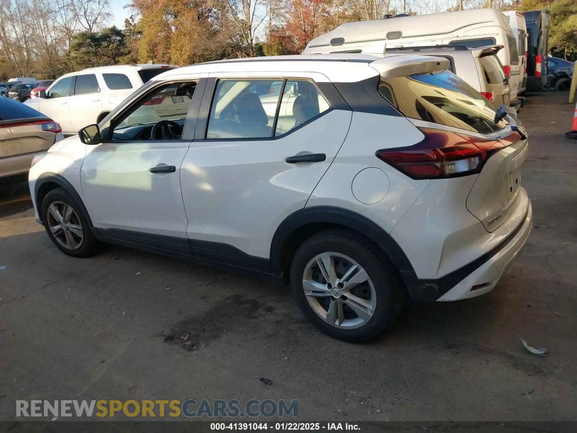 3 Photograph of a damaged car 3N1CP5BV3ML501829 NISSAN KICKS 2021