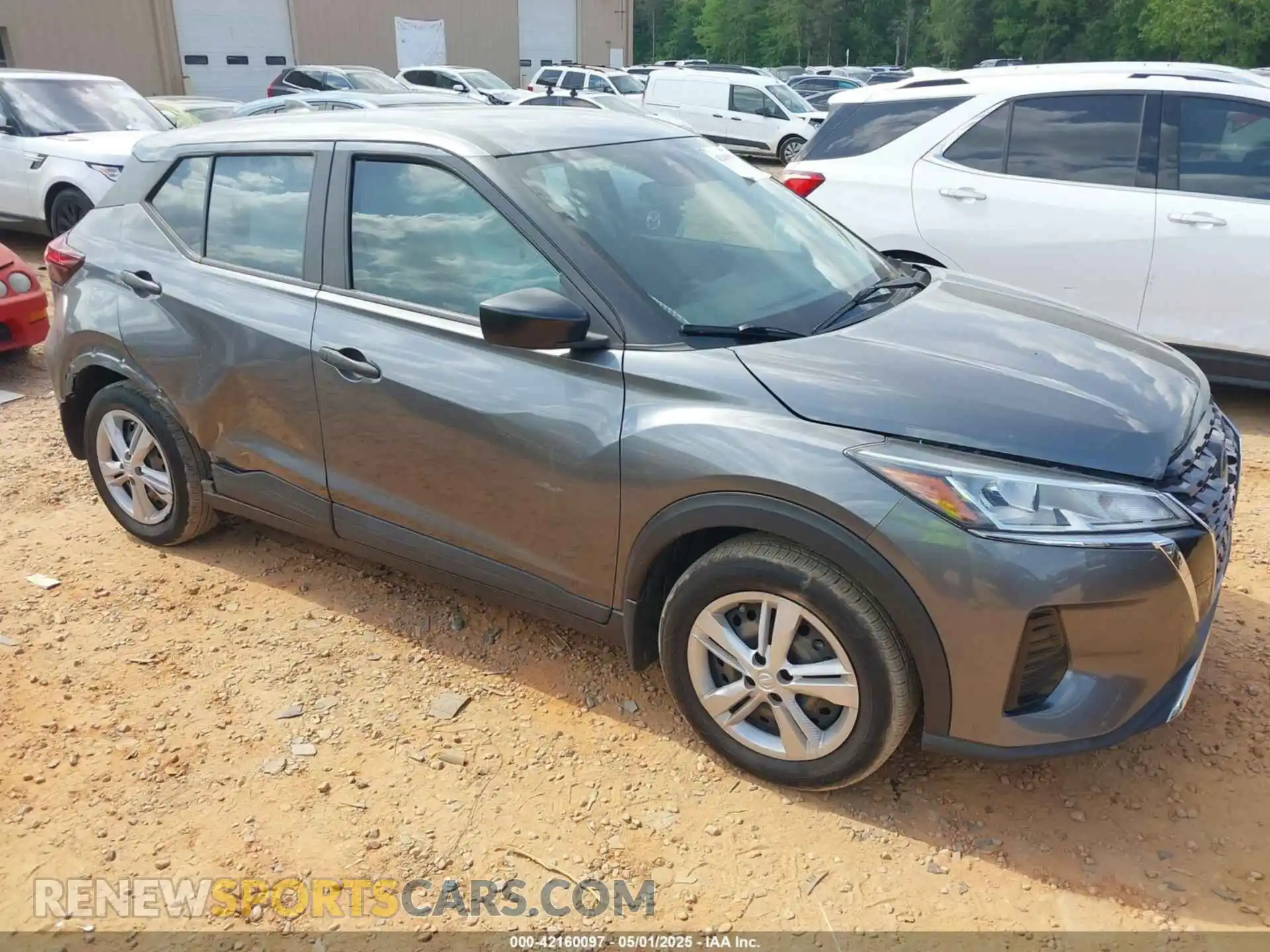 1 Photograph of a damaged car 3N1CP5BV3ML537164 NISSAN KICKS 2021
