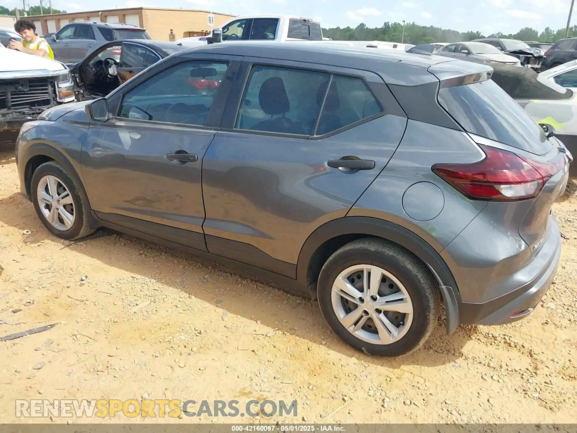 3 Photograph of a damaged car 3N1CP5BV3ML537164 NISSAN KICKS 2021