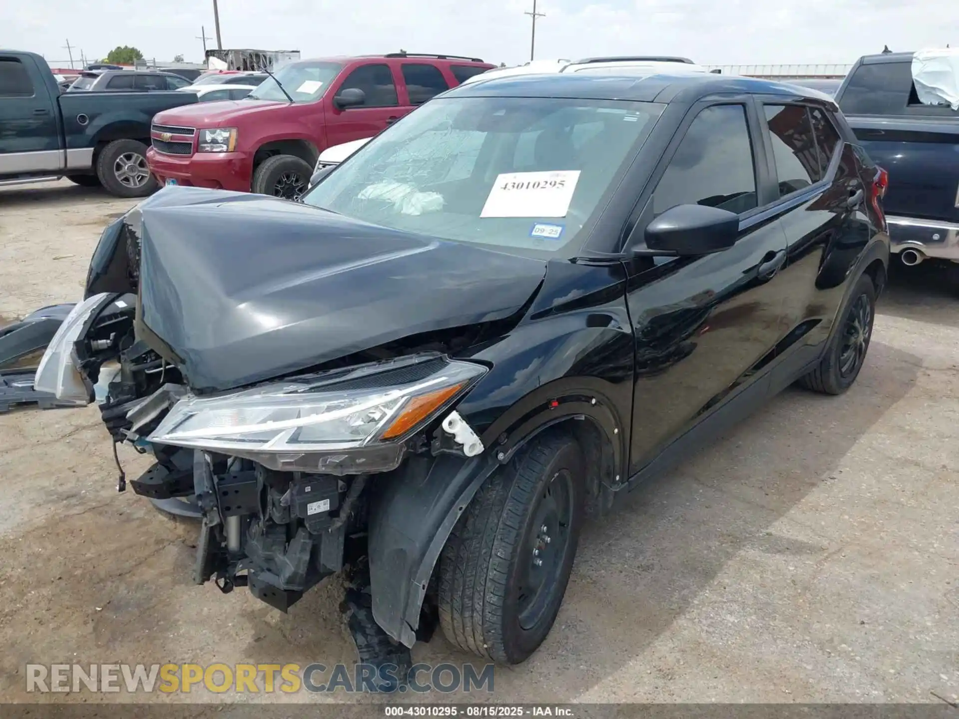 2 fotografías del automóvil dañado 3N1CP5BV4ML486175 NISSAN KICKS 2021
