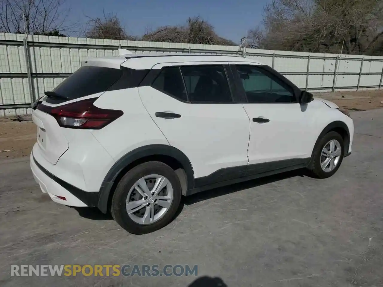 3 Photograph of a damaged car 3N1CP5BV4ML495037 NISSAN KICKS 2021