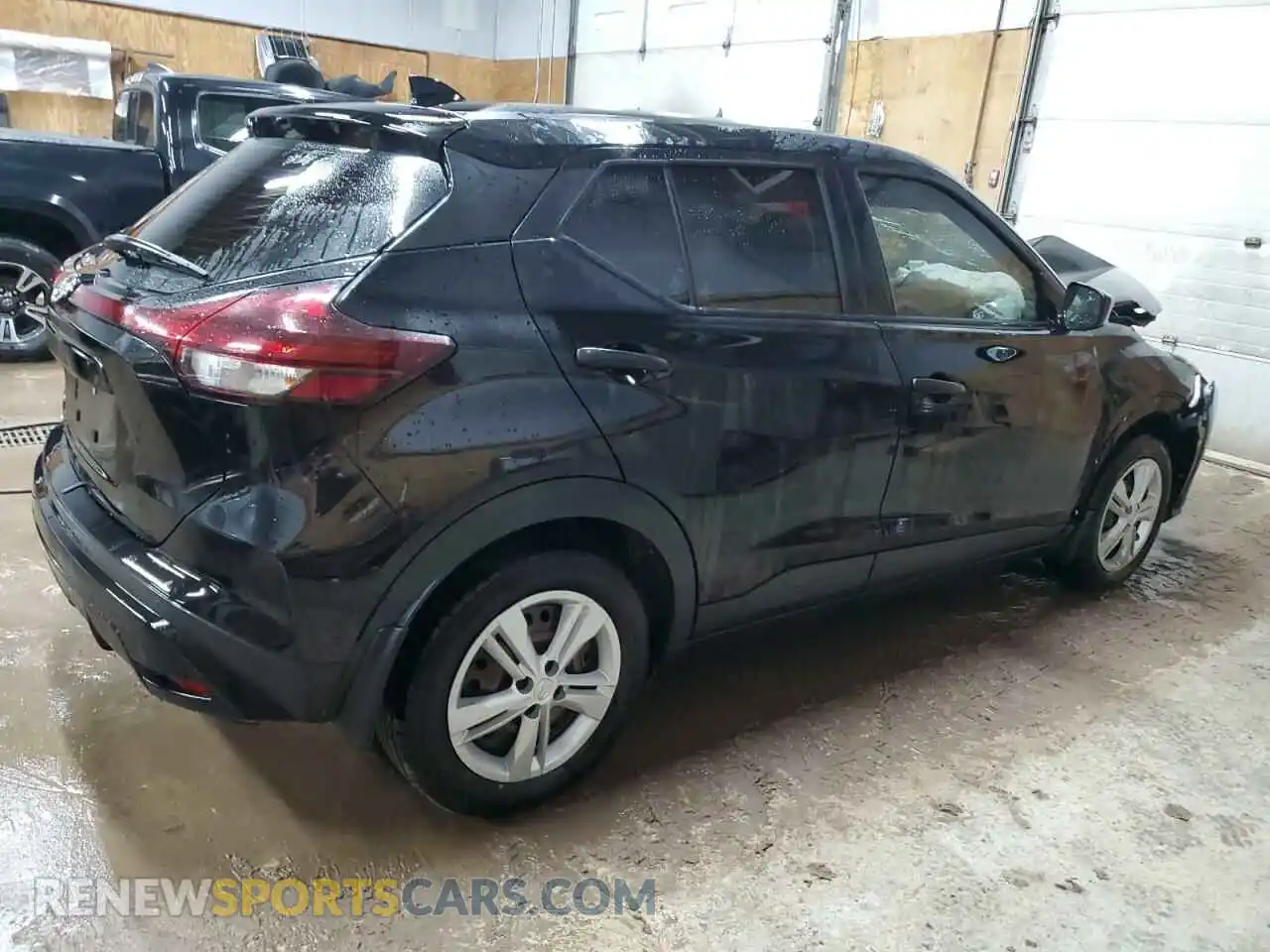 3 Photograph of a damaged car 3N1CP5BV4ML498276 NISSAN KICKS 2021